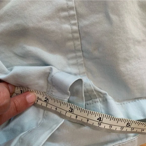 Women’s Gap Mint Color Cargo Style 3 Inch Inseam Shorts Size 8 - Picture 11 of 11